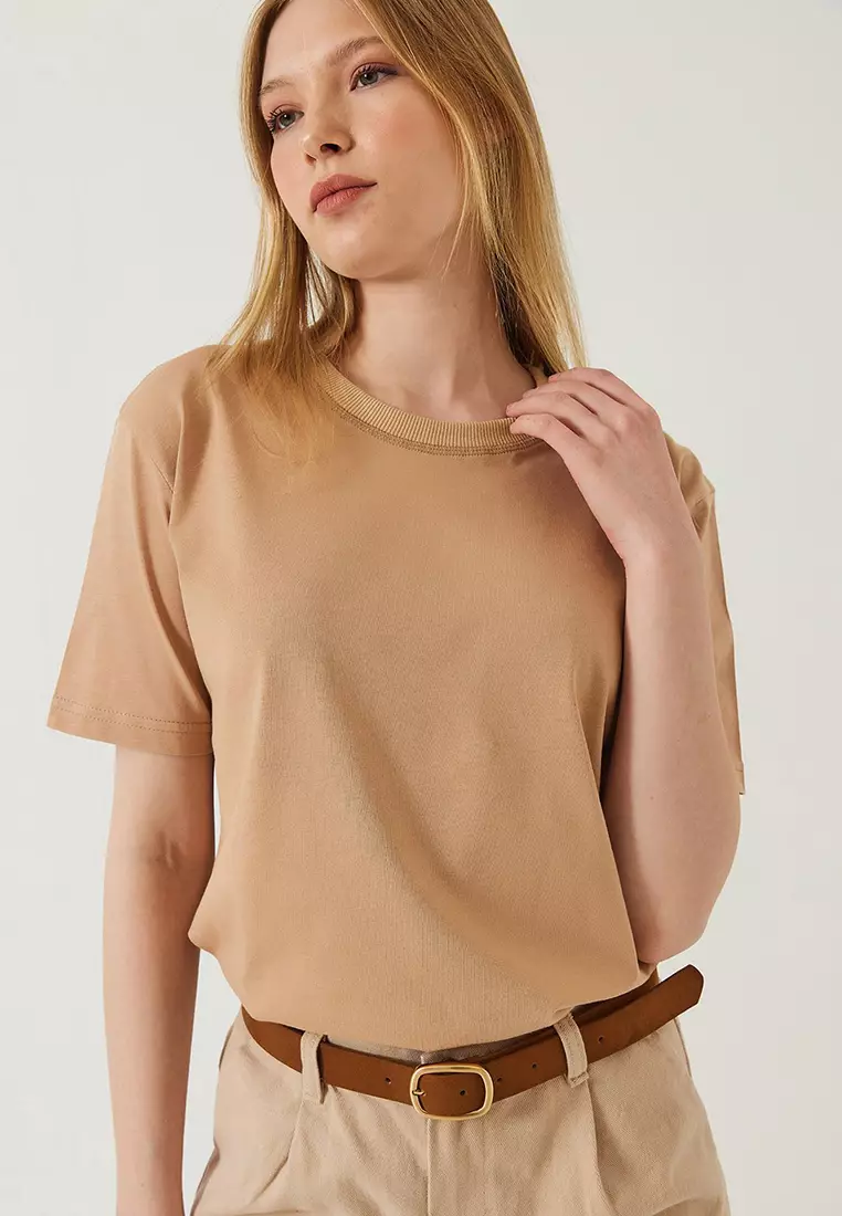 Women's Decorative Stitched Crew Neck T-Shirt 60602001