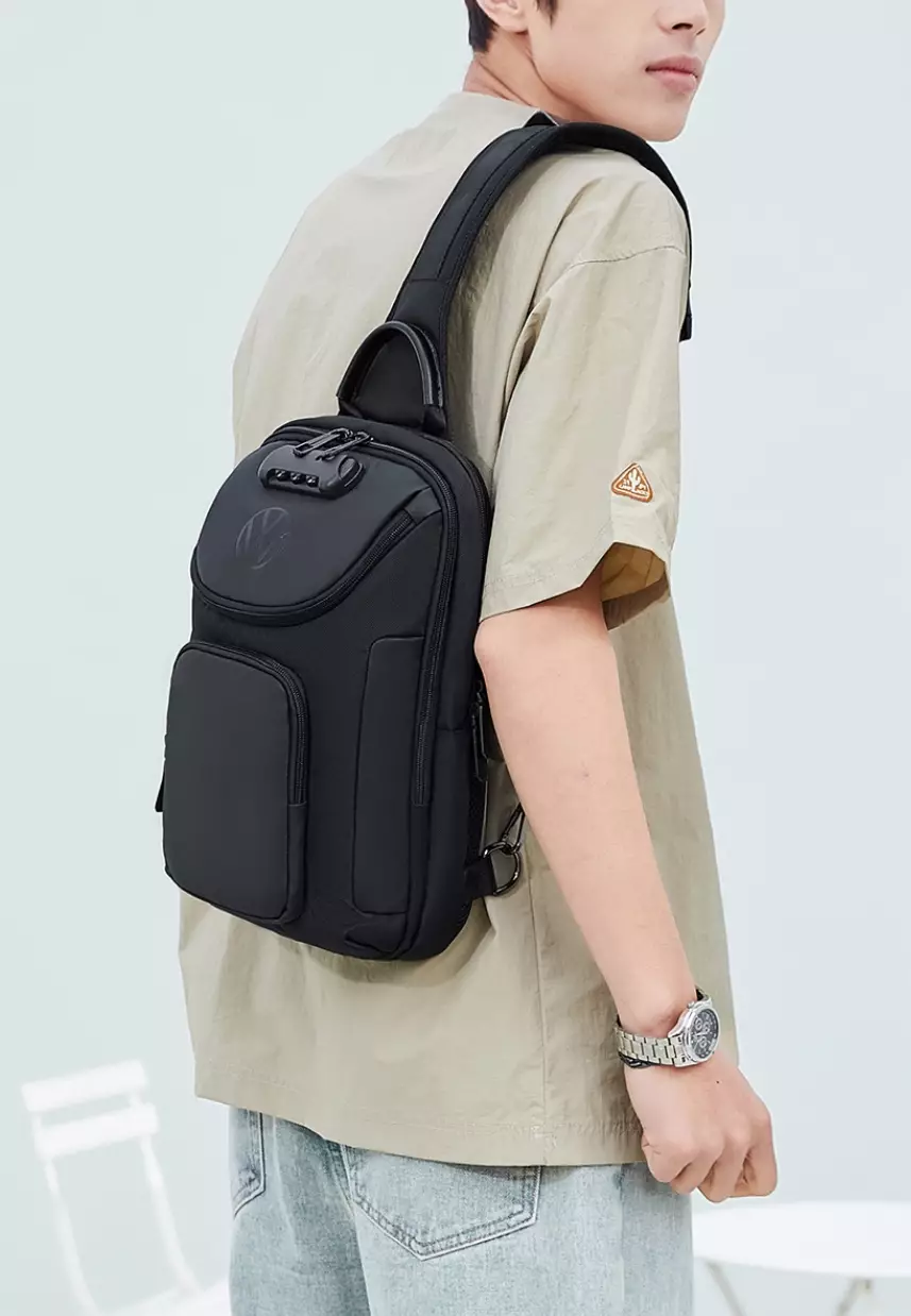 Chest bag cheap shoulder sling