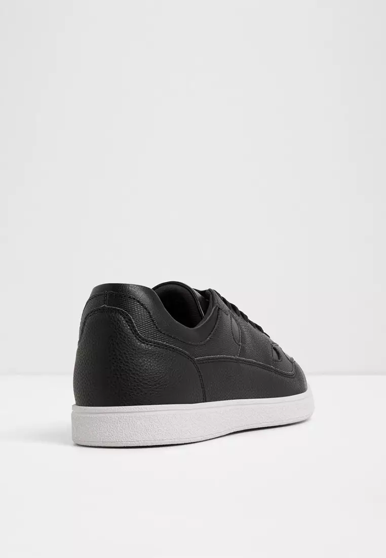 Curtis Low-Top Sneakers