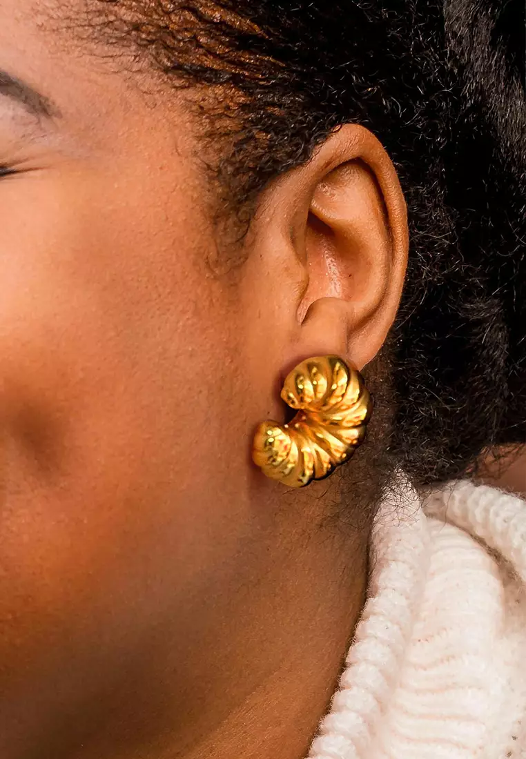 Ridged Crescent Gold layered Stud Earrings