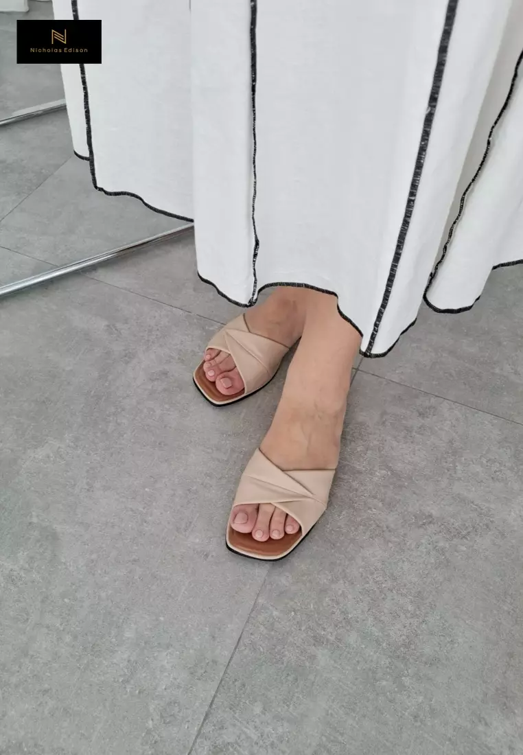 Nicholas Edison Sandal Manik Cream