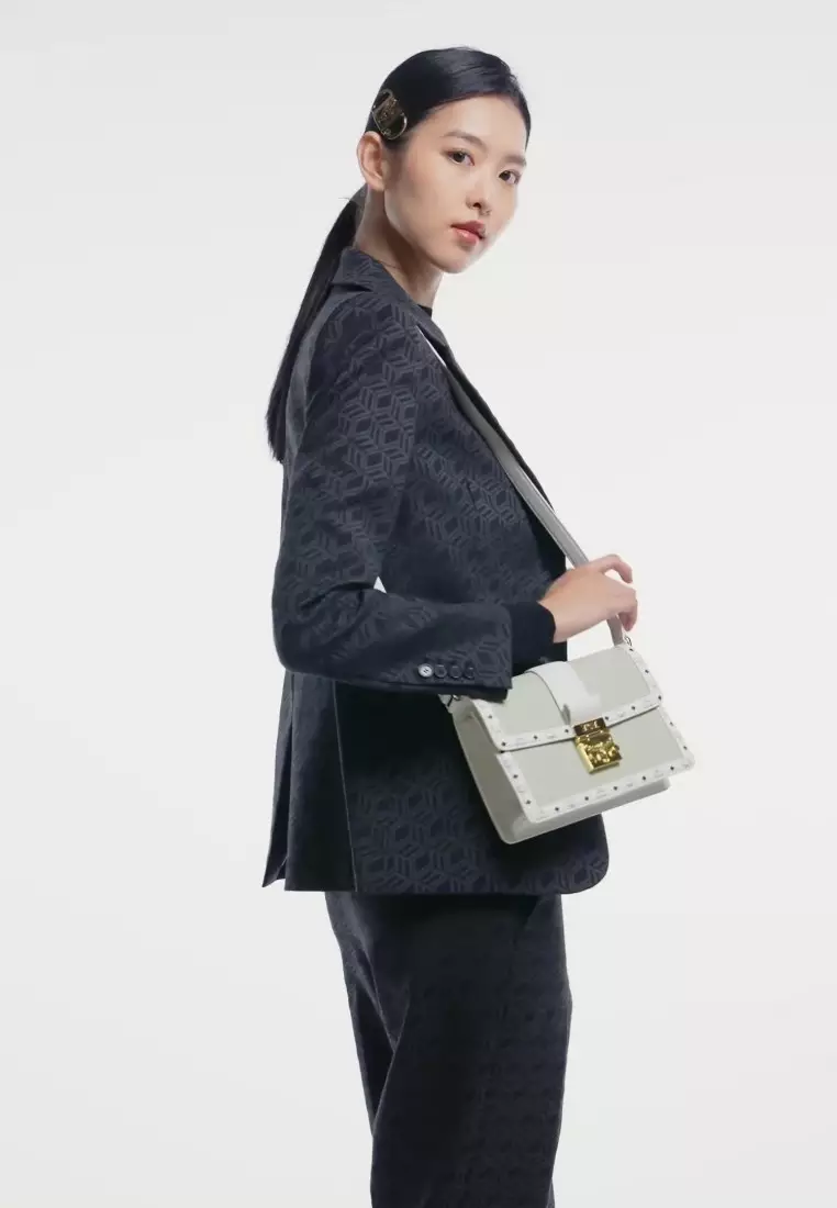 Buy MCM Tracy Shoulder Bag in Leather Visetos Mix 2023 Online ZALORA