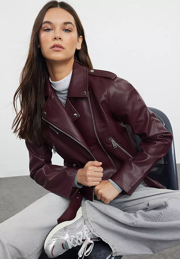 Buy Trendyol Oversized Shawl Collar Quilted Coat In Black | 6thStreet Qatar