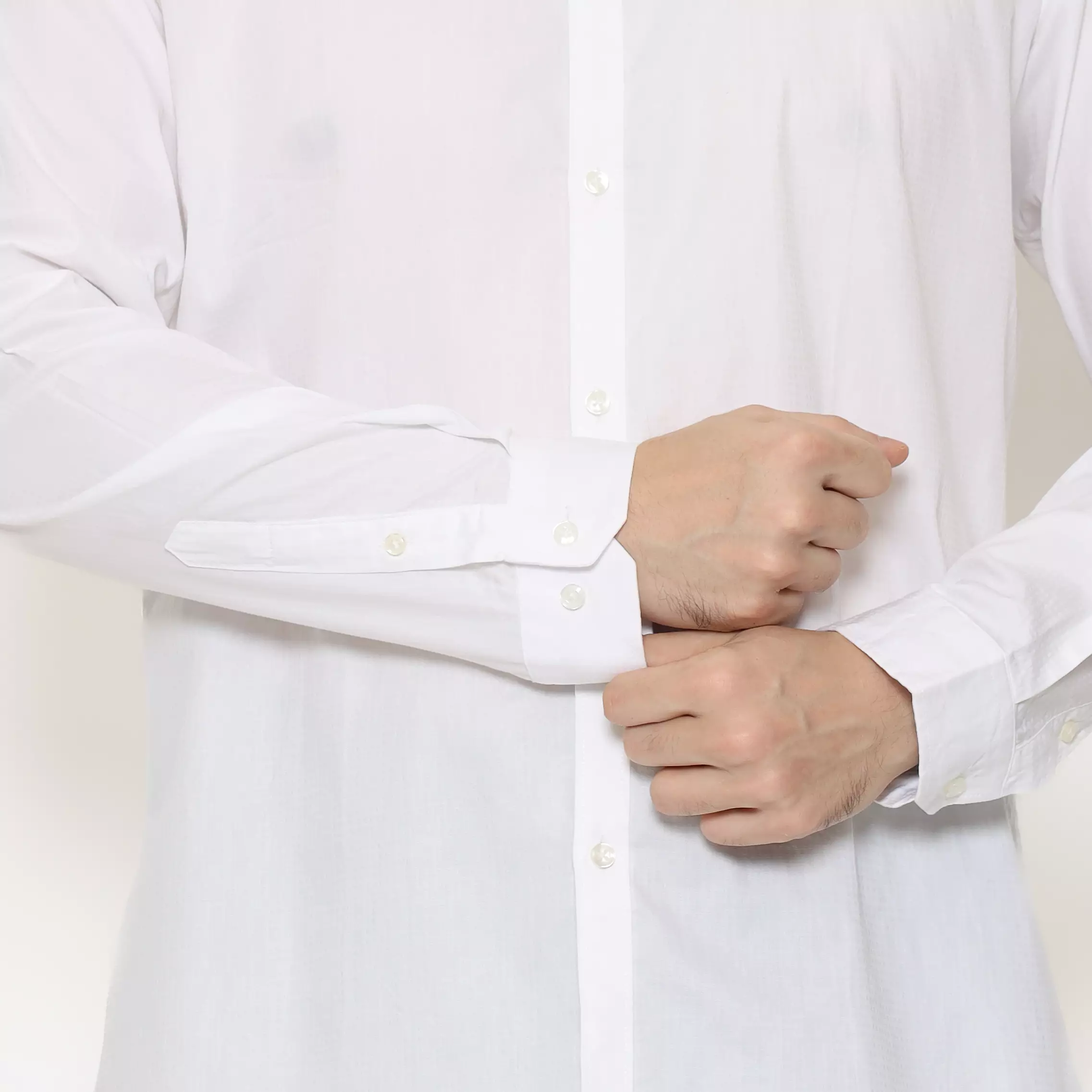 SCHOELLER PARKSON-MLS Kemeja Formal Pria Putih Slim Fit Lengan Panjang Kerah Button Down