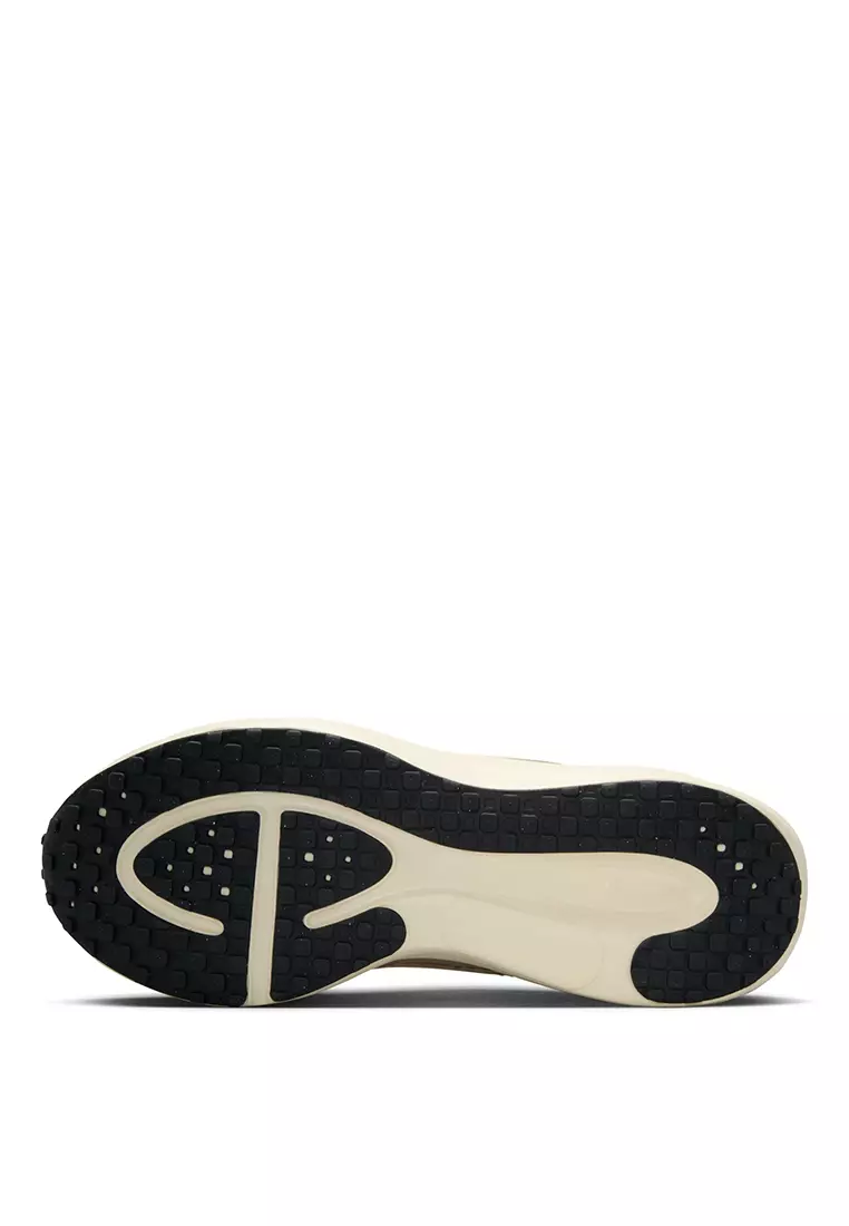 Revolution 8 Road Running Shoes