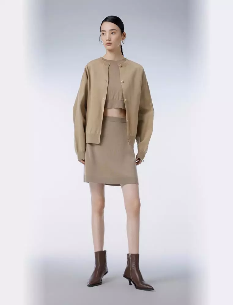 常規短款開襟毛衫