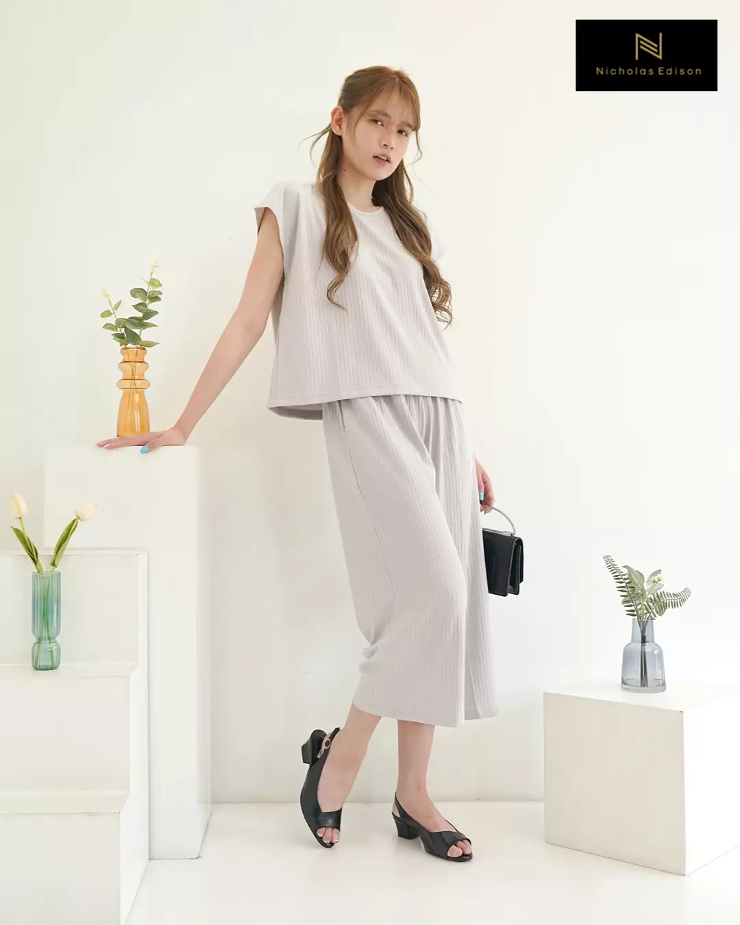 Nicholas Edison Heel Tara Black