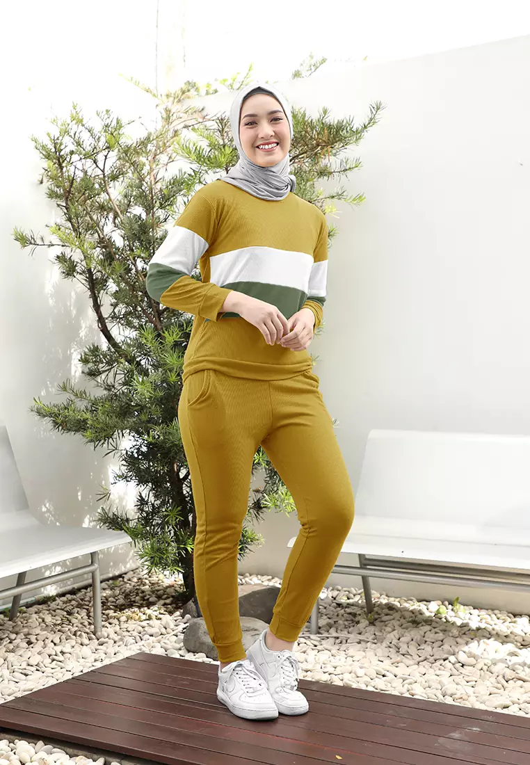 Training Set Olahraga Wanita Aestra Knit Palet Color -  Mustard Sunshine