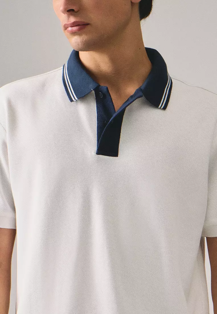 Regular Fit Polo Shirt With Contrast Placket & Collar In Honeycomb Pique