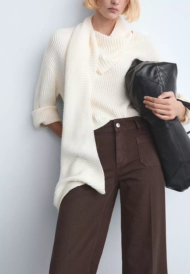 Wide-Leg Jeans With Pockets