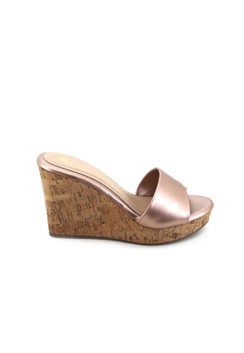 Buy Bata Bata Women Pink Wedges 7615918 Online Zalora Malaysia