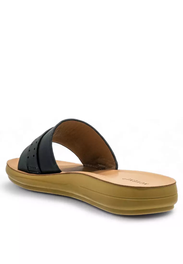 Women Slip On Casual Sandals - 240370219