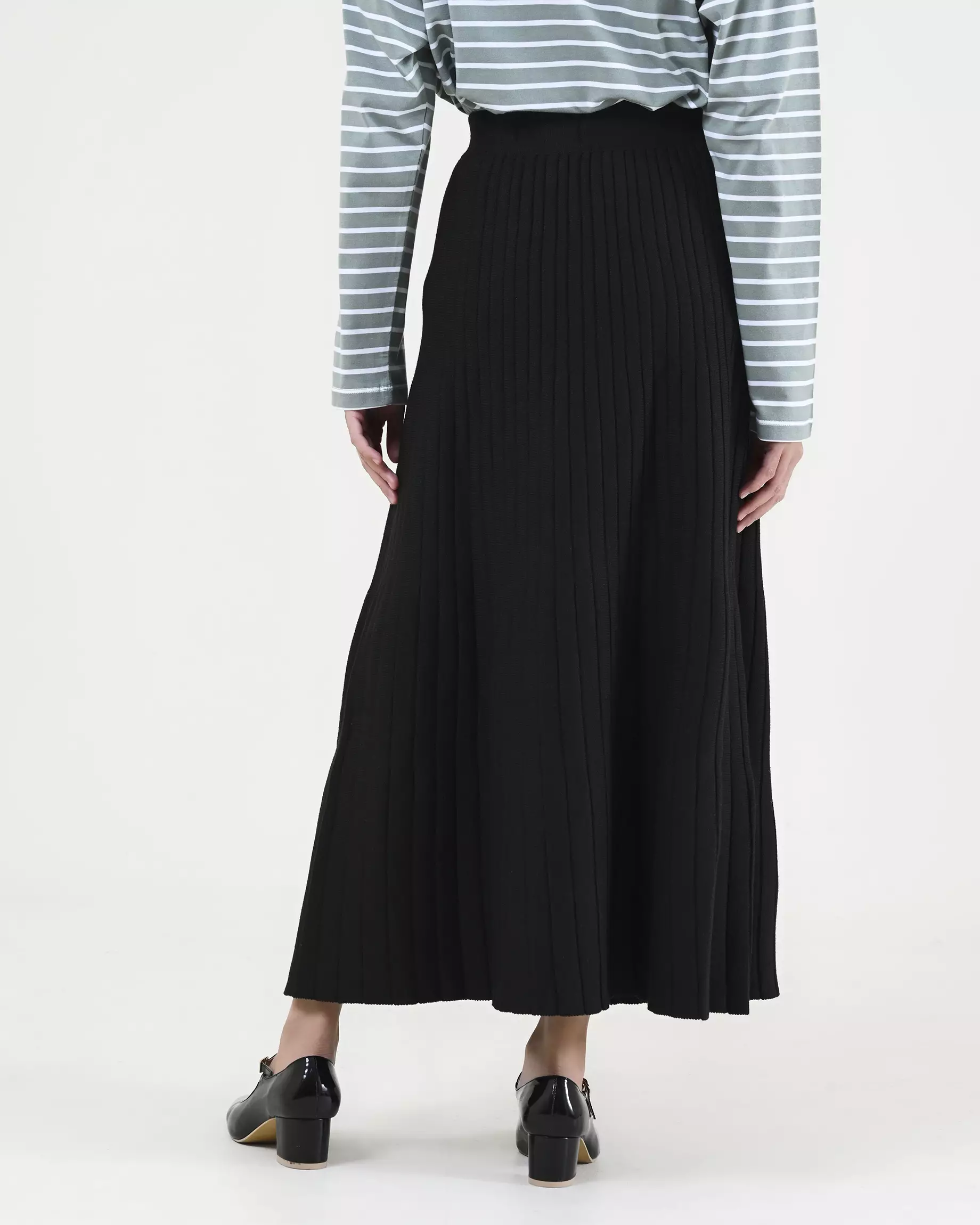 Geulis.id ANALA KNIT SKIRT - Black