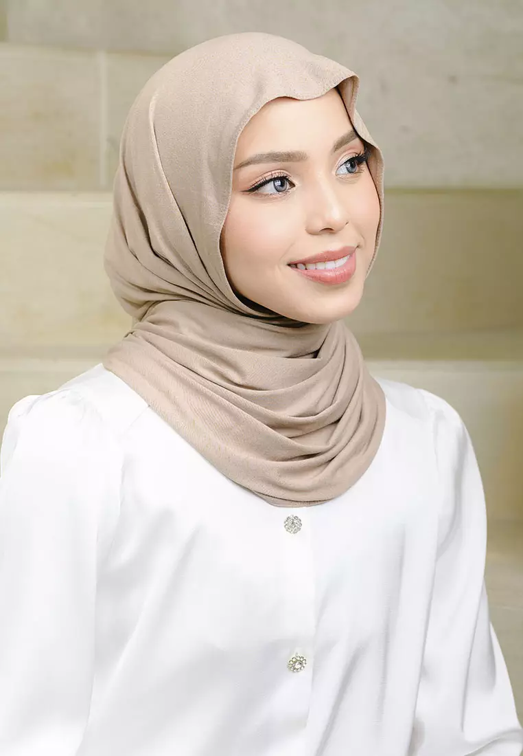 Tana Shawl Taupe