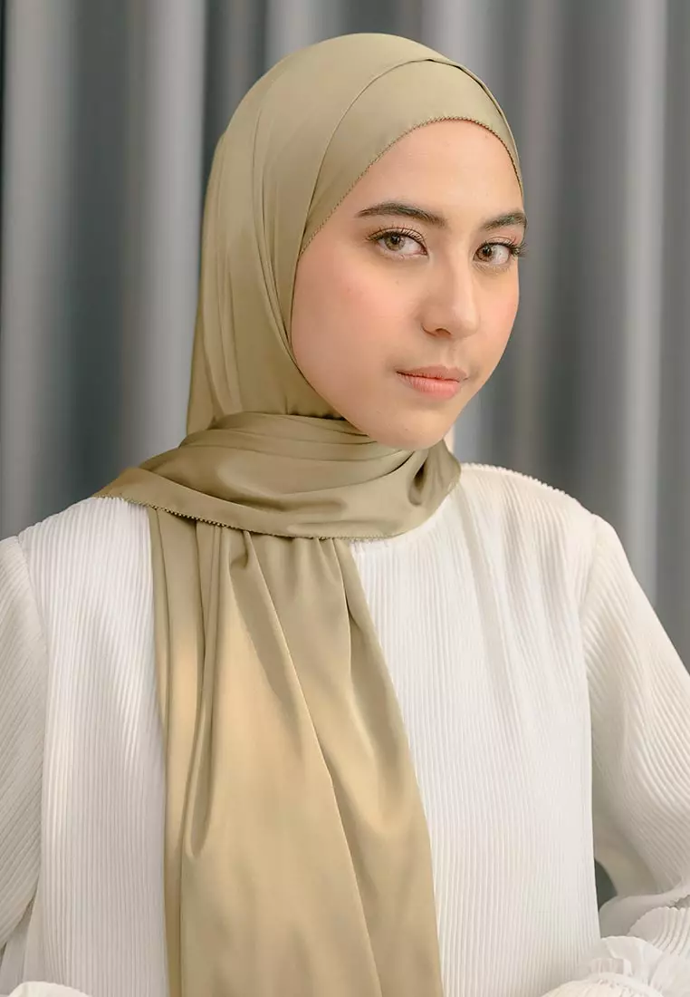 Medina Eyelash Shawl Avocado