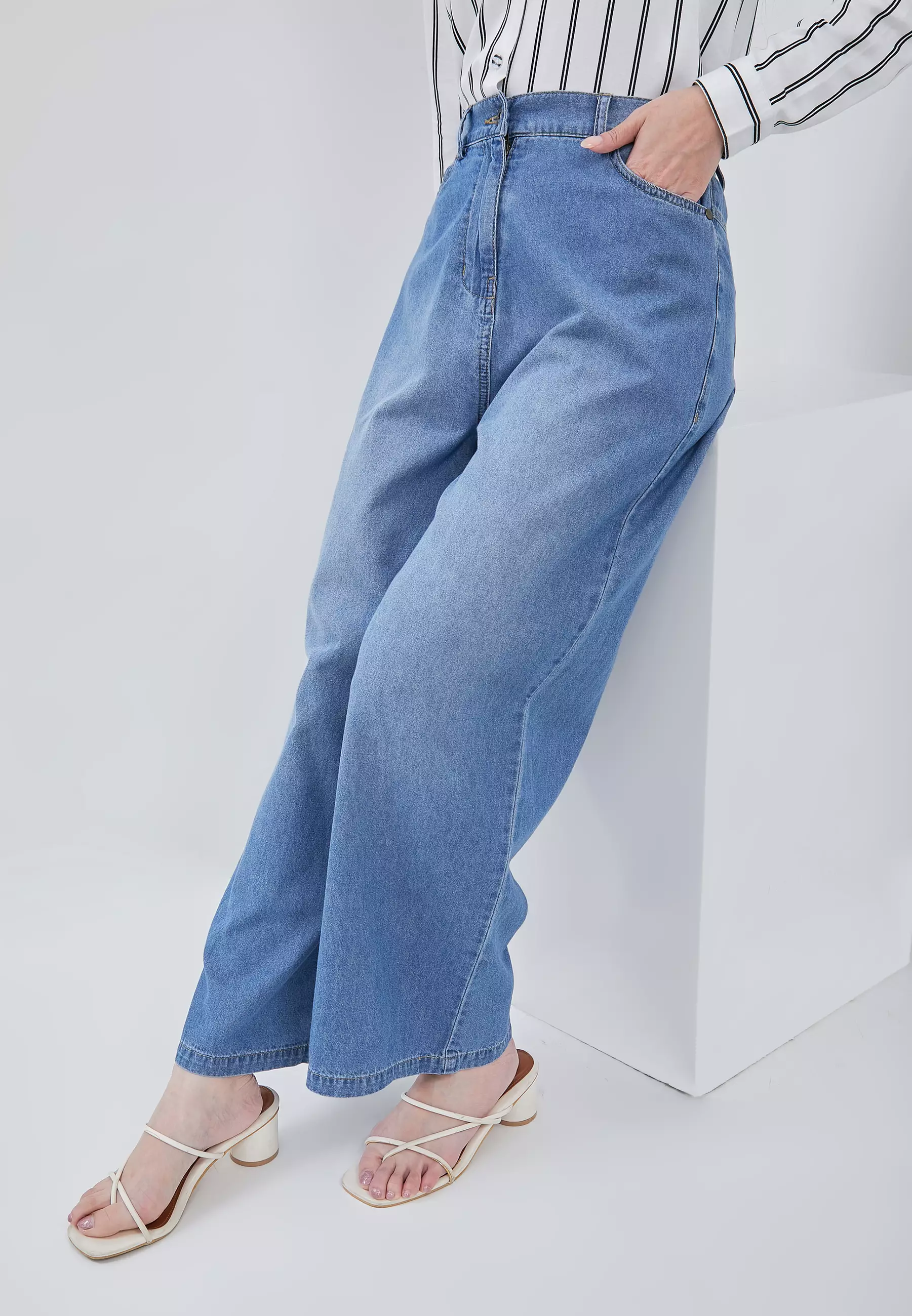 Jual Geela Arabella Light Blue Culottes (G.3242) Original 2026 | ZALORA ...
