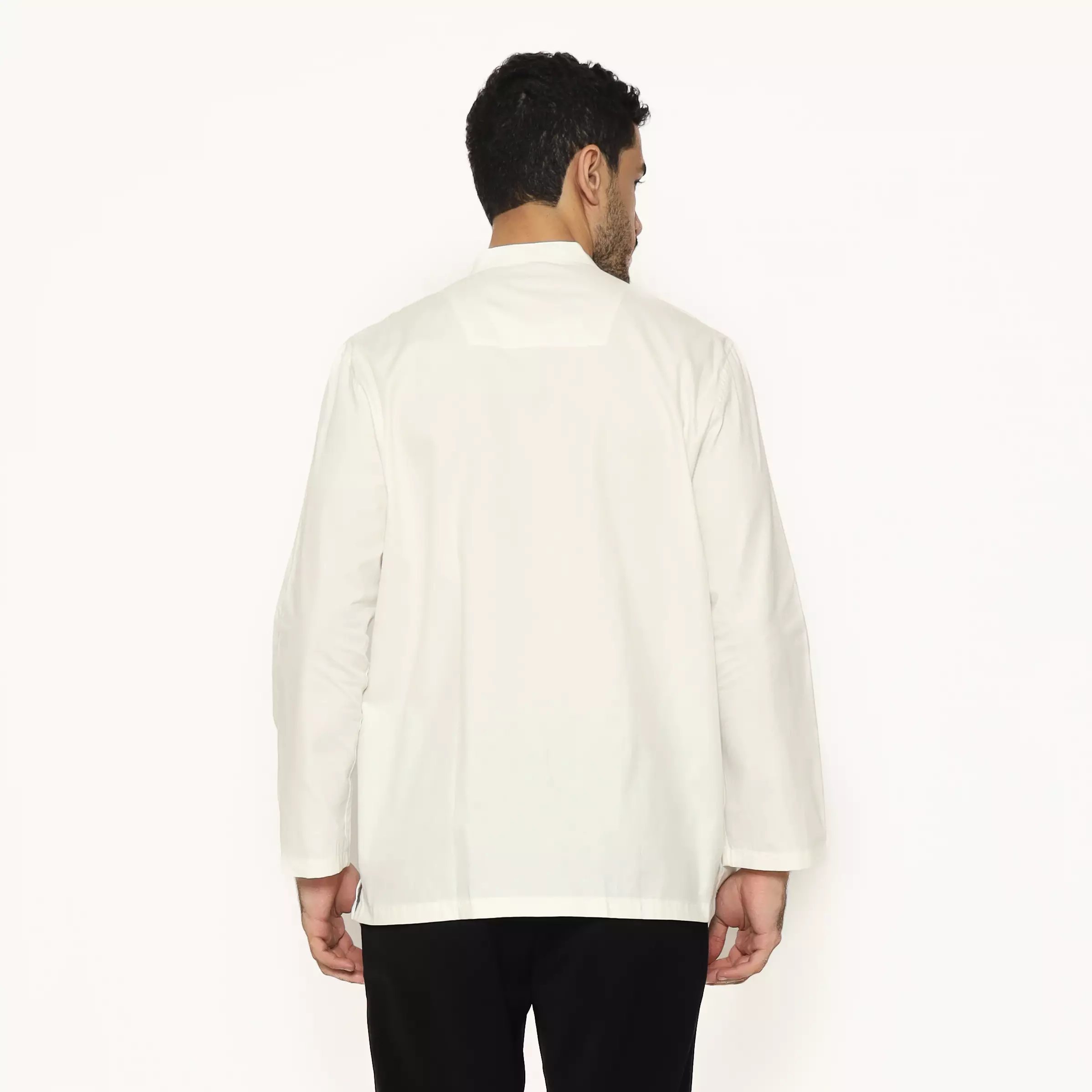 Lawell Baju Koko Pria Bordir Lengan Panjang Modern Fit Warna Off White – LAQKFLBKQG101QCTNQNM