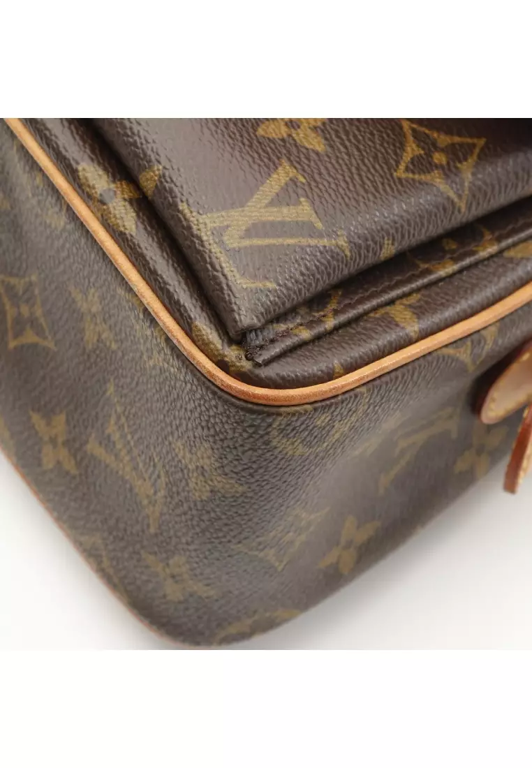 Pre-Loved Louis Vuitton Vivacite MM monogram Shoulder bag PVC leather Brown