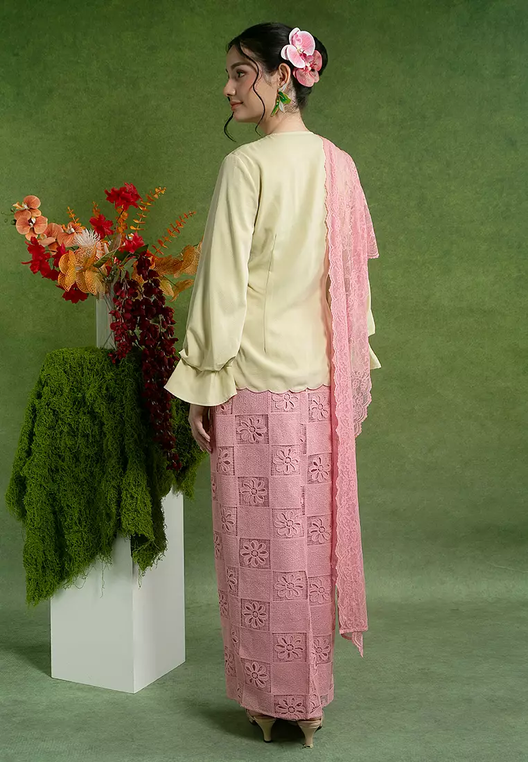 Dayana Embroidered Kebaya with Shawl