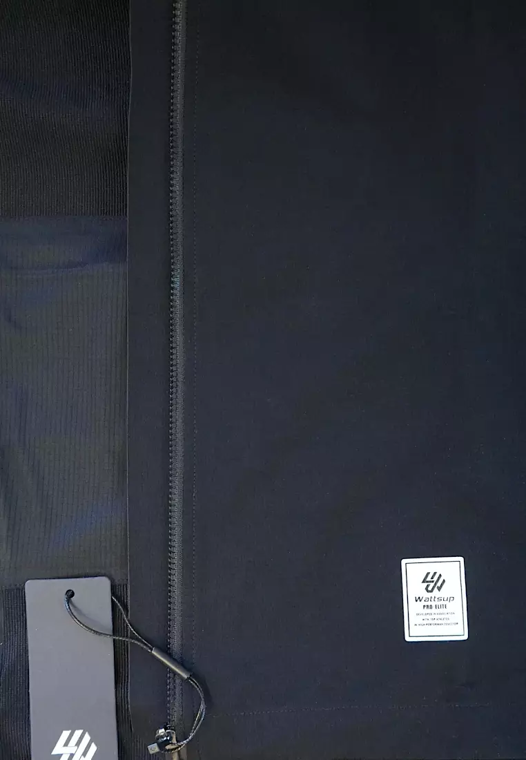 Signature Utility Running Windbreaker