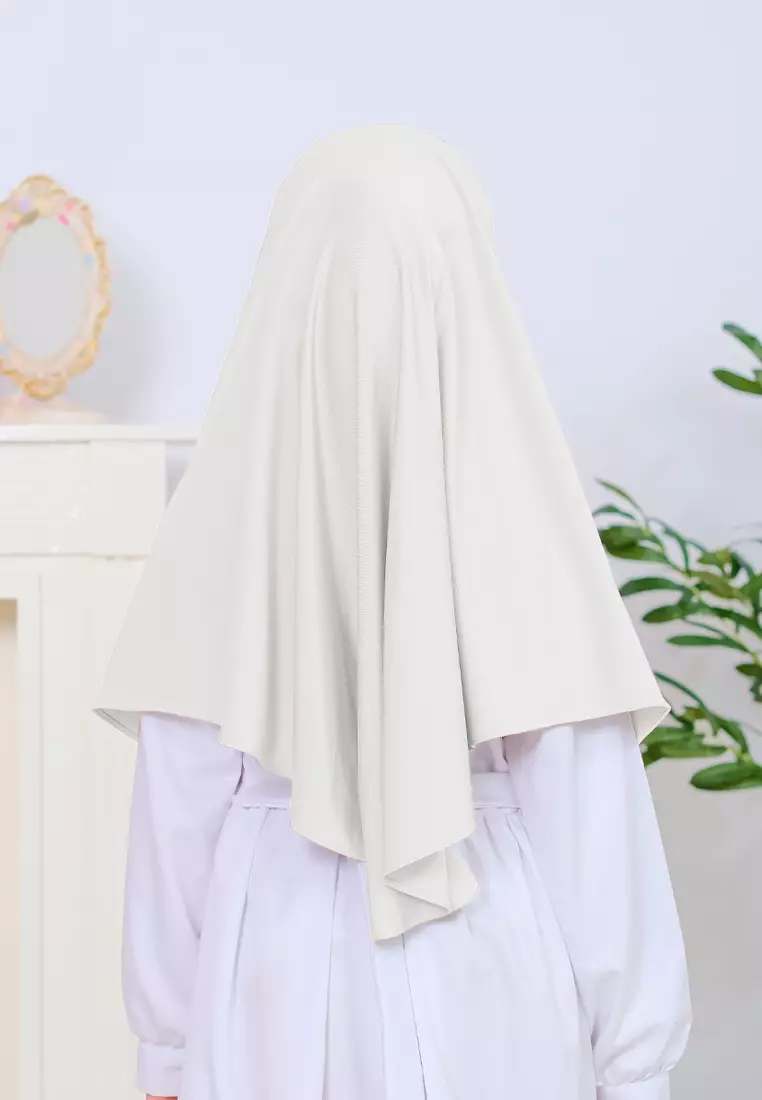 Cotton Bee - Jennaira Bergo Dagu | Hijab Instan Anak Non Pad - M