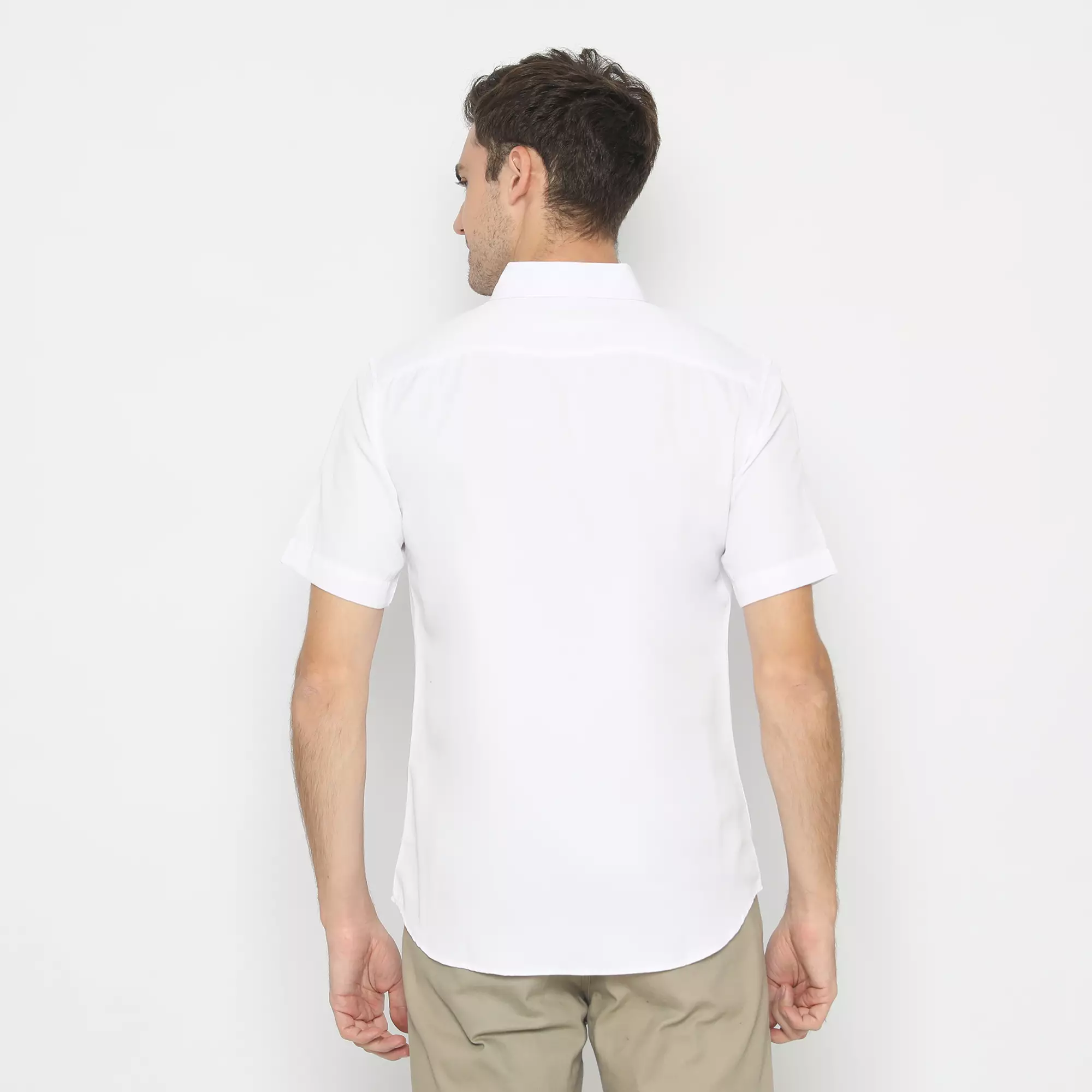 Platini Kemeja Putih Pria Lengan Pendek Polinosic 63014