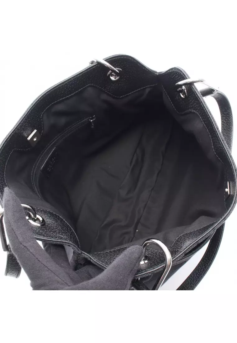 Pre-Loved Gucci GG canvas Shoulder bag canvas leather black