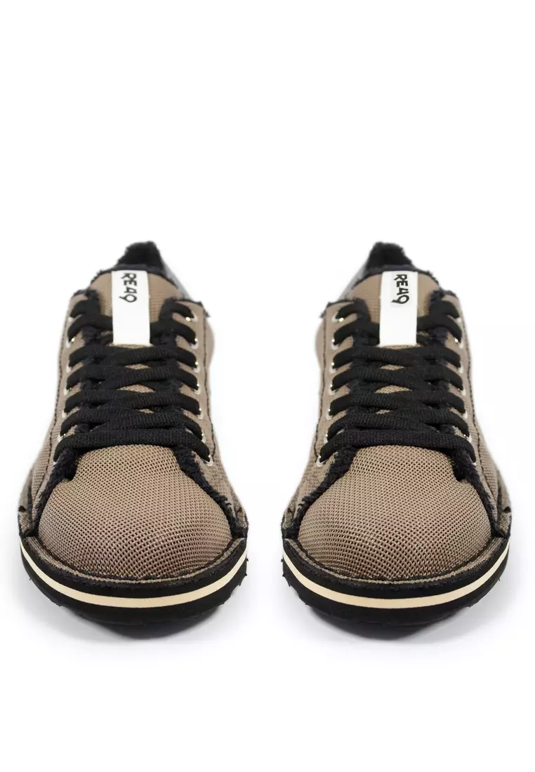 MARE LIFESTYLE Sneakers - Made from 100% Recycled Materials in Italy from Recycled beach beds and chairs fabric and car tyres for the soles. MARE LIFESTYLE sneakers - Light Brown