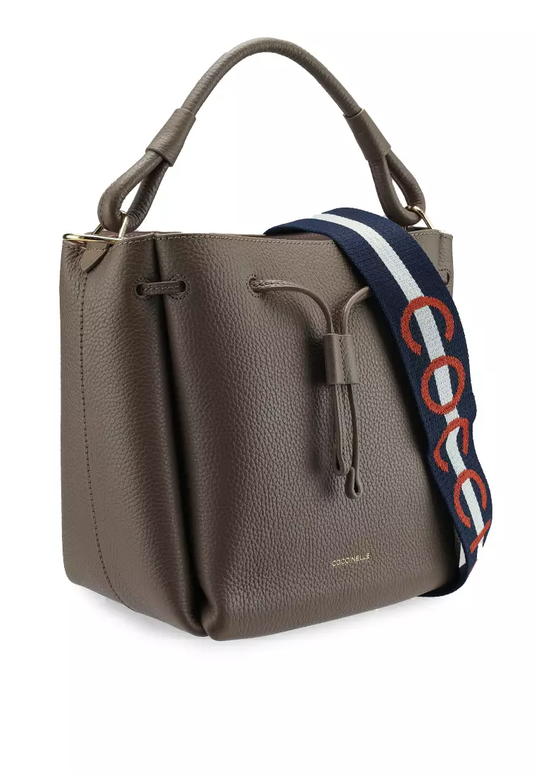 Coccinelle bucket bag hot sale