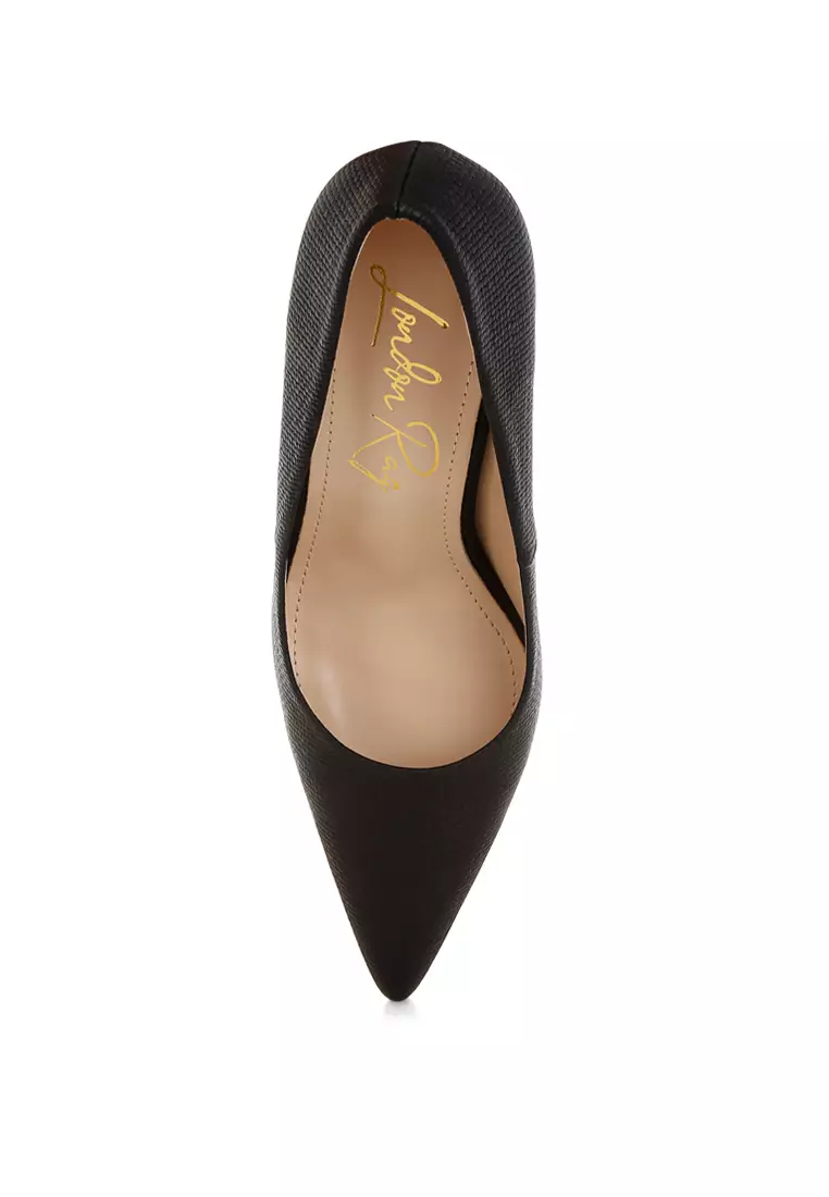 Sepatu Hak Tinggi Ujung Lancip Warna Hitam