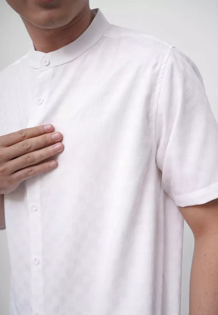 Ryusei Kemeja Kerah Koko Lengan Pendek Akari White