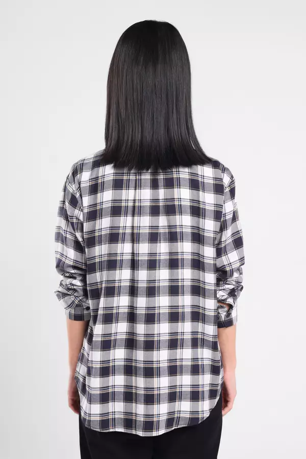 MINIMAL - Anelle - Kemeja Flanel Wanita Motif Kotak - Black Colour Black