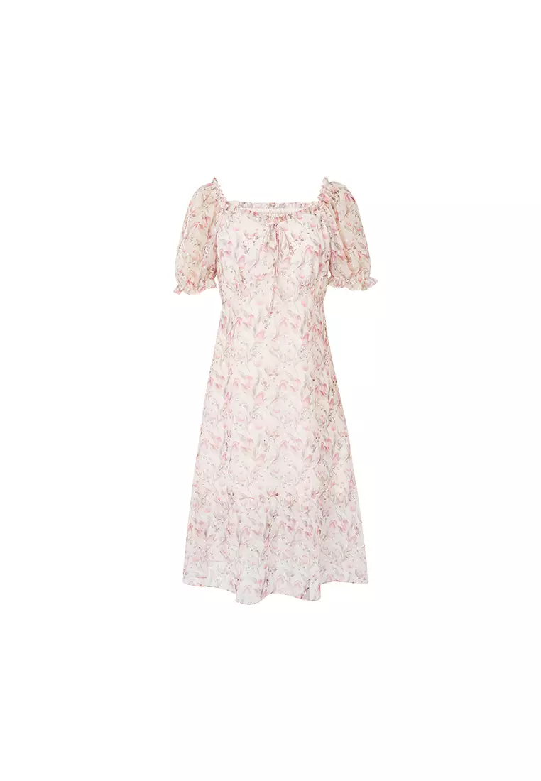 Summer Floral Picnic Dress with Ruffled Sleeve and Collar