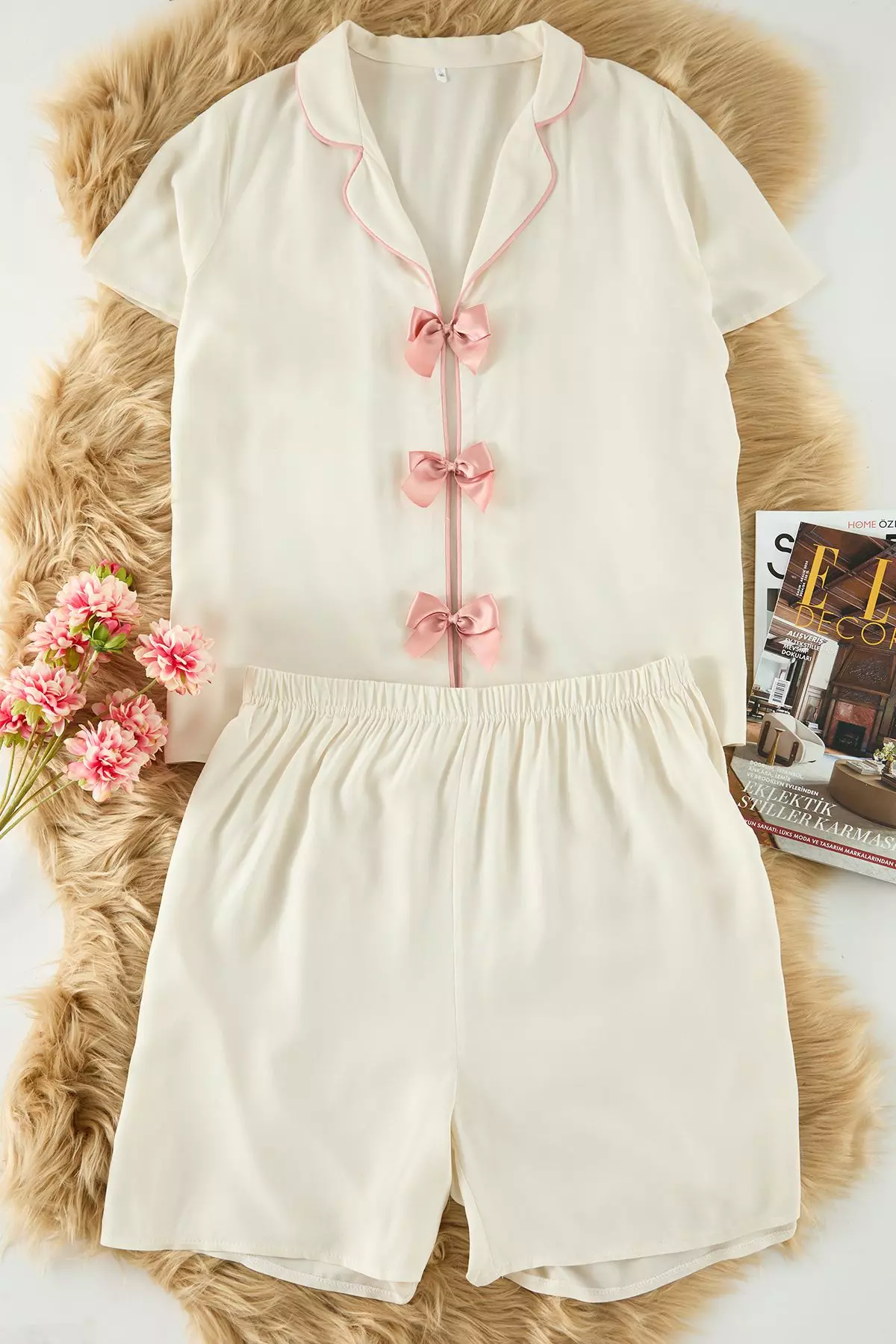 Piping Detailed Bow Pyjamas Set