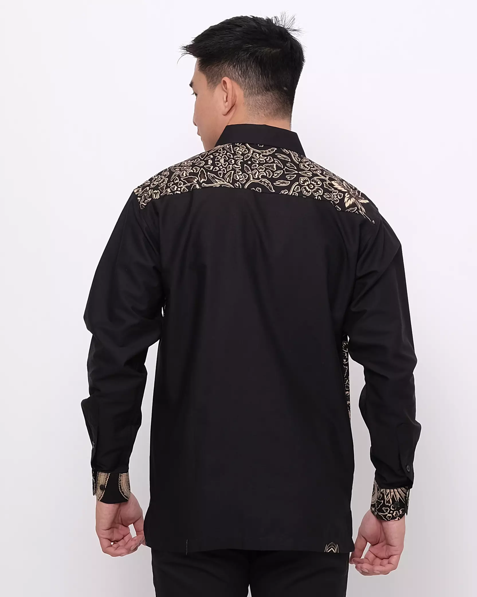 Andre Michel Kemeja Batik Lengan Panjang Hitam Motif Burung 16729