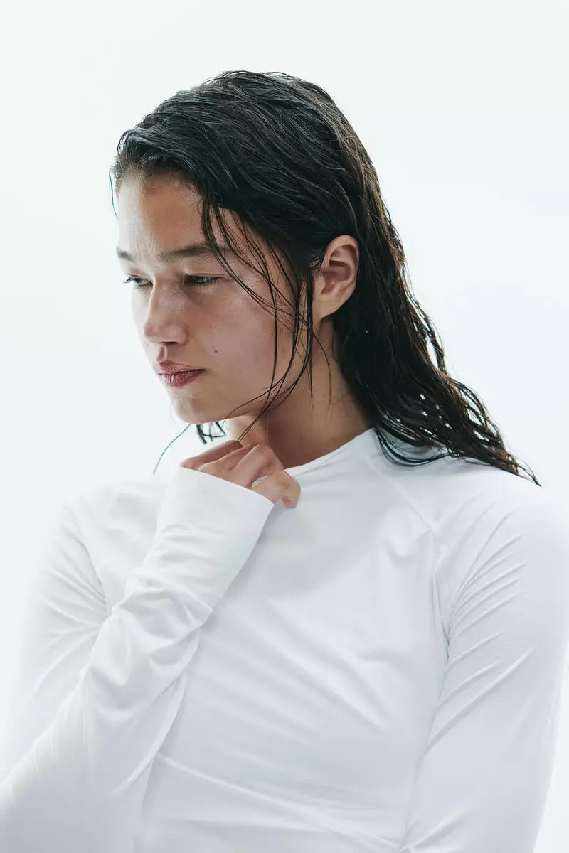 Long-sleeved running top with CoolMove™