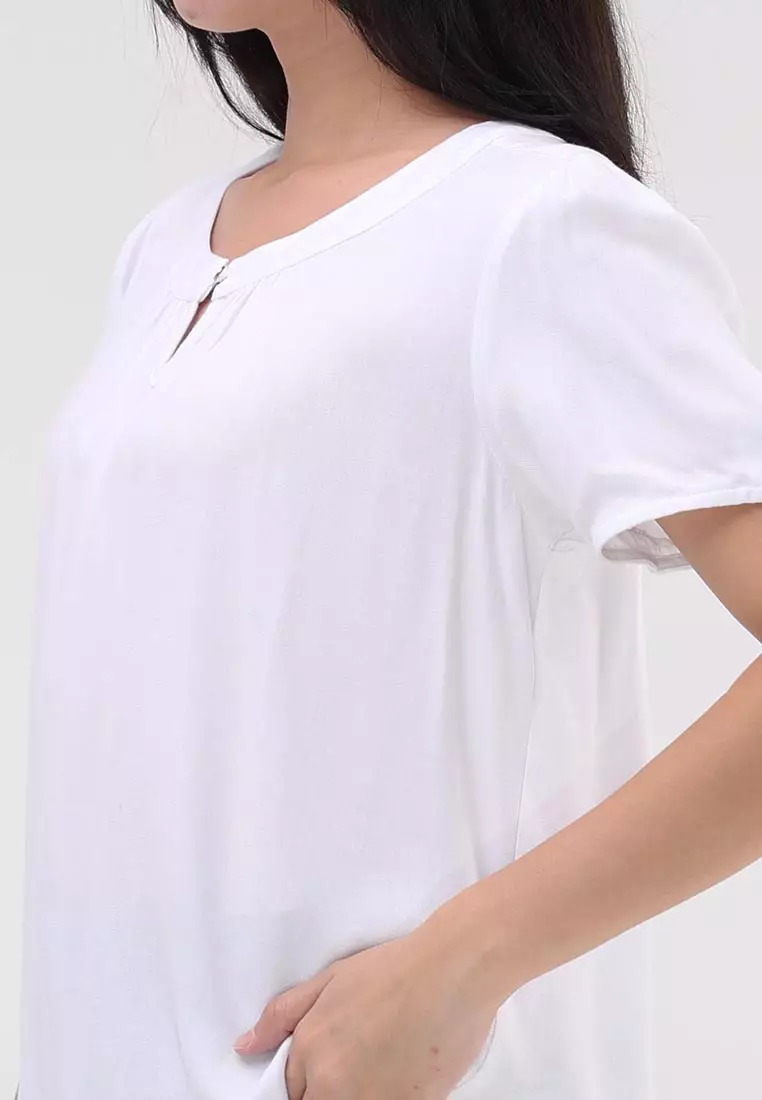 Short Sleeves Roundneck Blouse