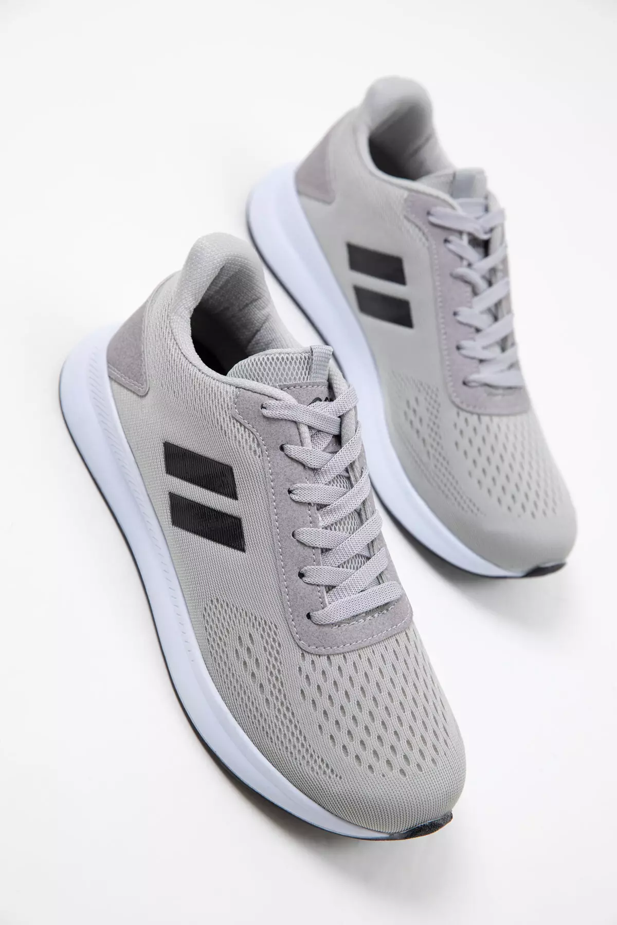 Unisex Ice Sneaker 20242 - Comfortable and Stylish