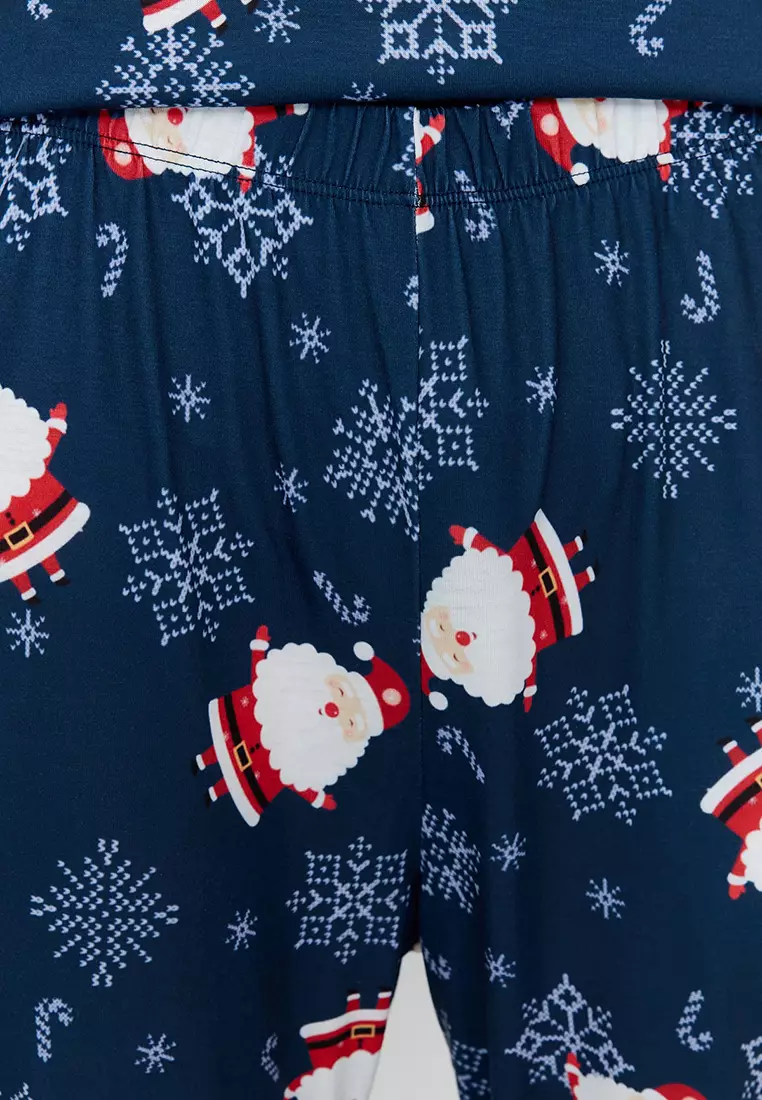 Christmas Themed Pajamas Set