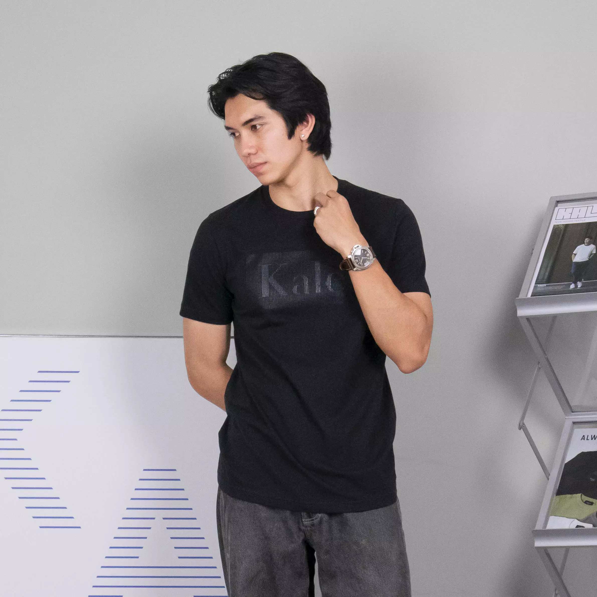 Kale VASCO BLACK / Kaos Asian Fit / T-Shirt Pria / Atasan Kaos Pria / Cotton Combed 24S Warna 