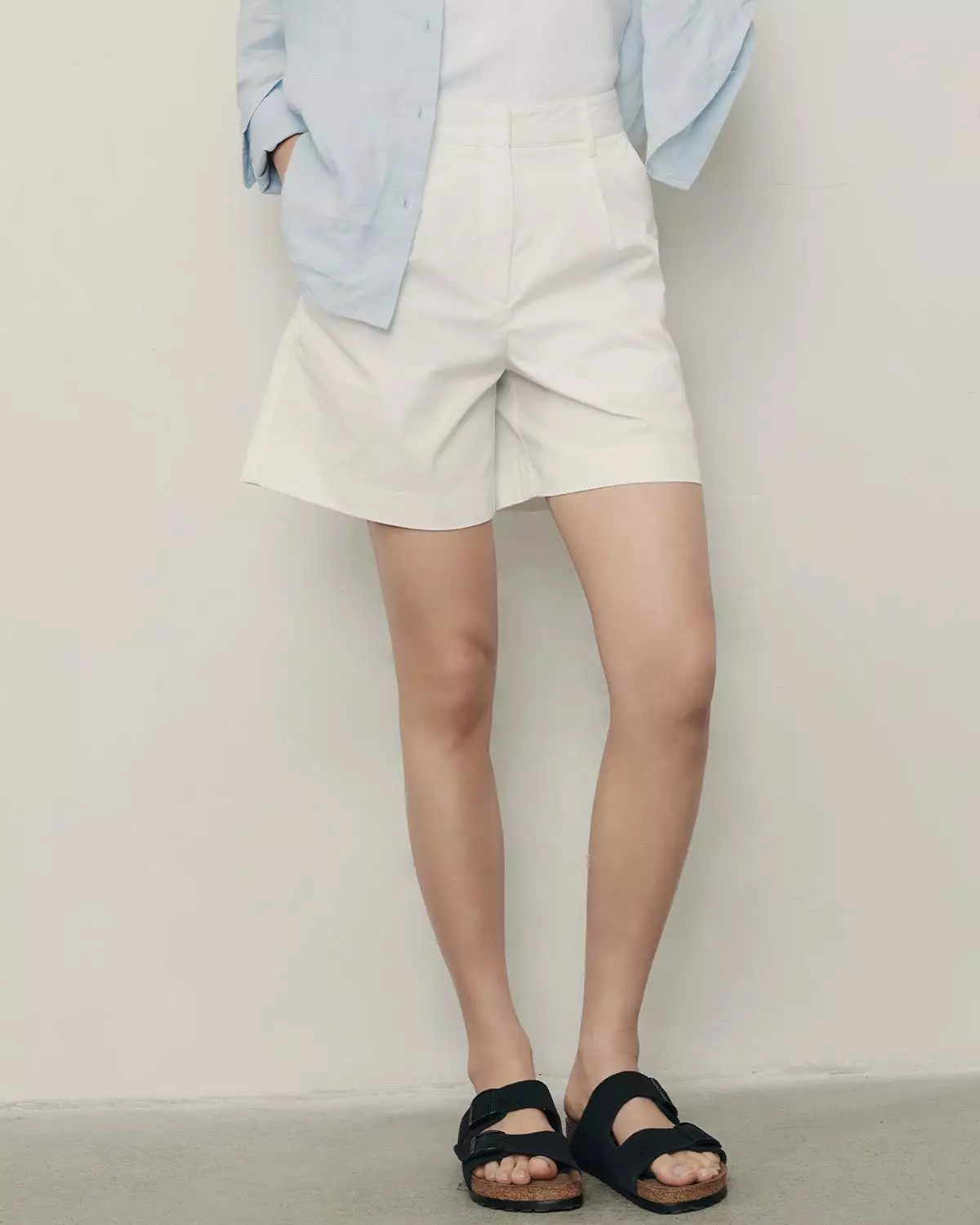 Giordano Women's (Online Exclusive) Korea Celebrity Cotton Shorts 0540551401