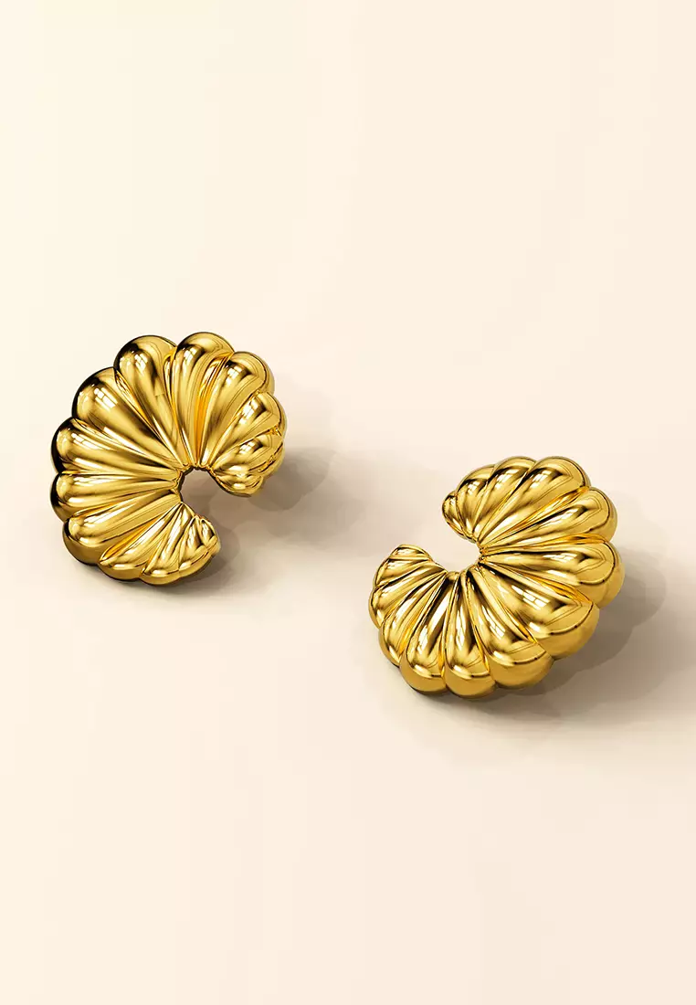 Ridged Crescent Gold layered Stud Earrings