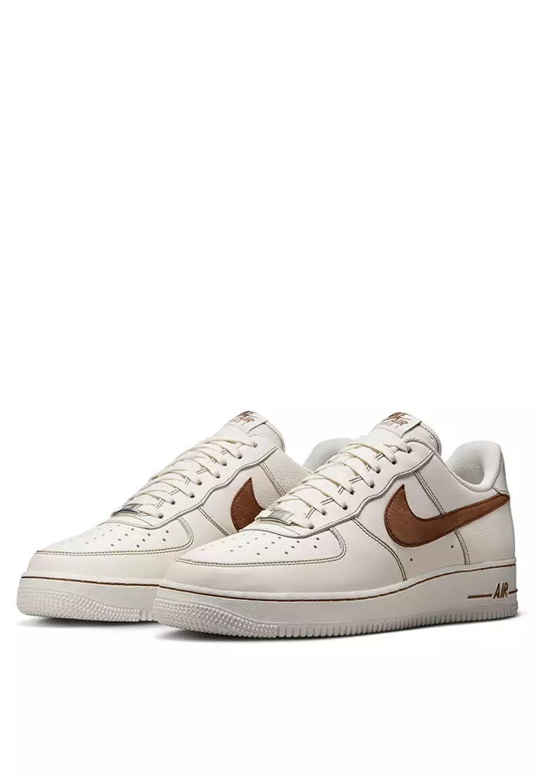 Air Force 1 '07 LV8 Shoes