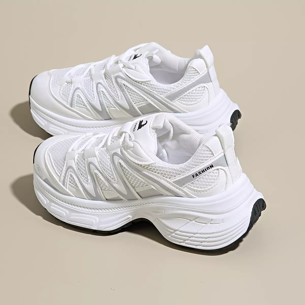 Sepatu Olahraga Wanita Casual Modis Sneakers Cewek Ootd WL2485