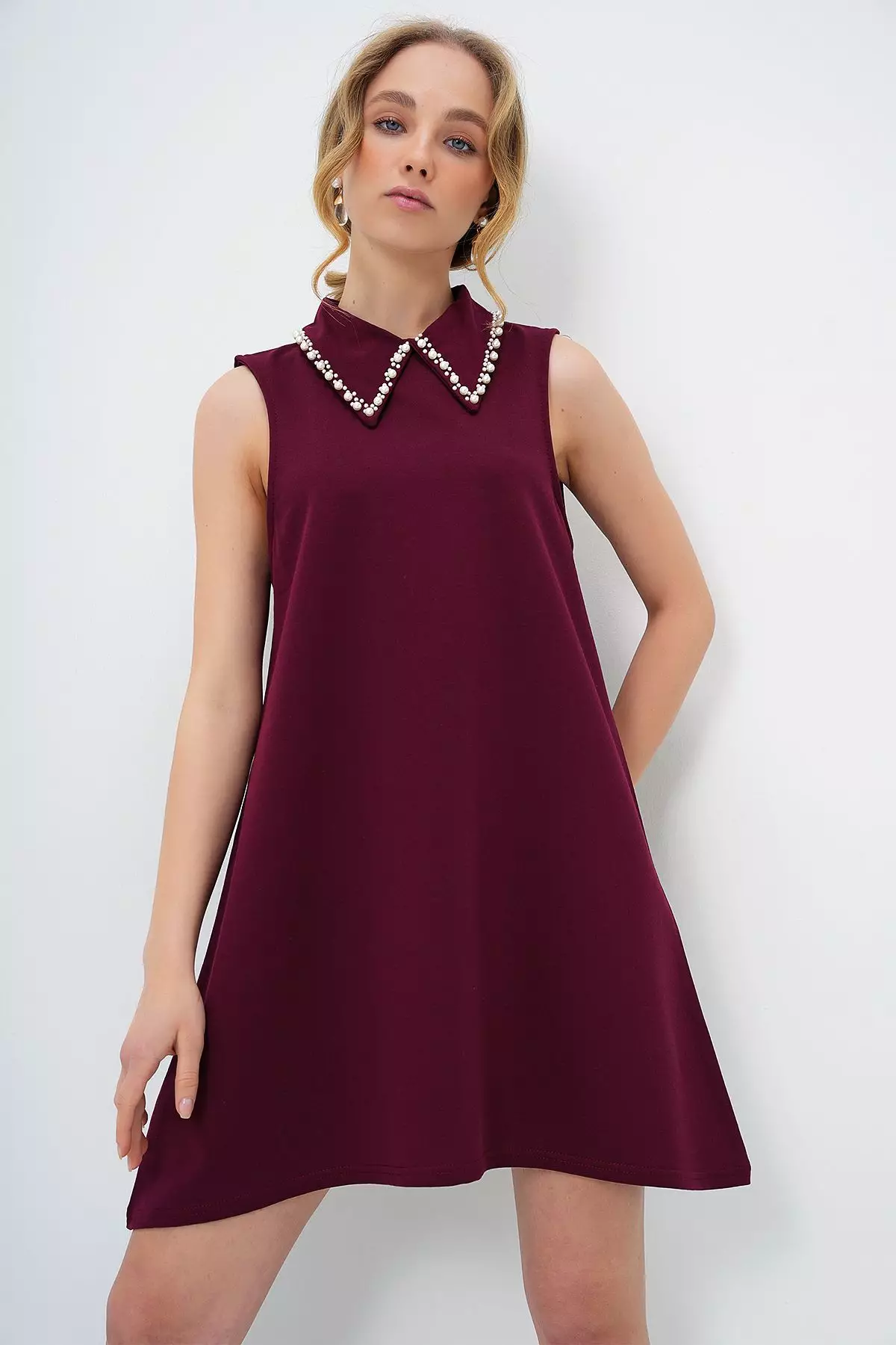 Women's Plum Faux Pearl Collar Sleeveless Basic Dress