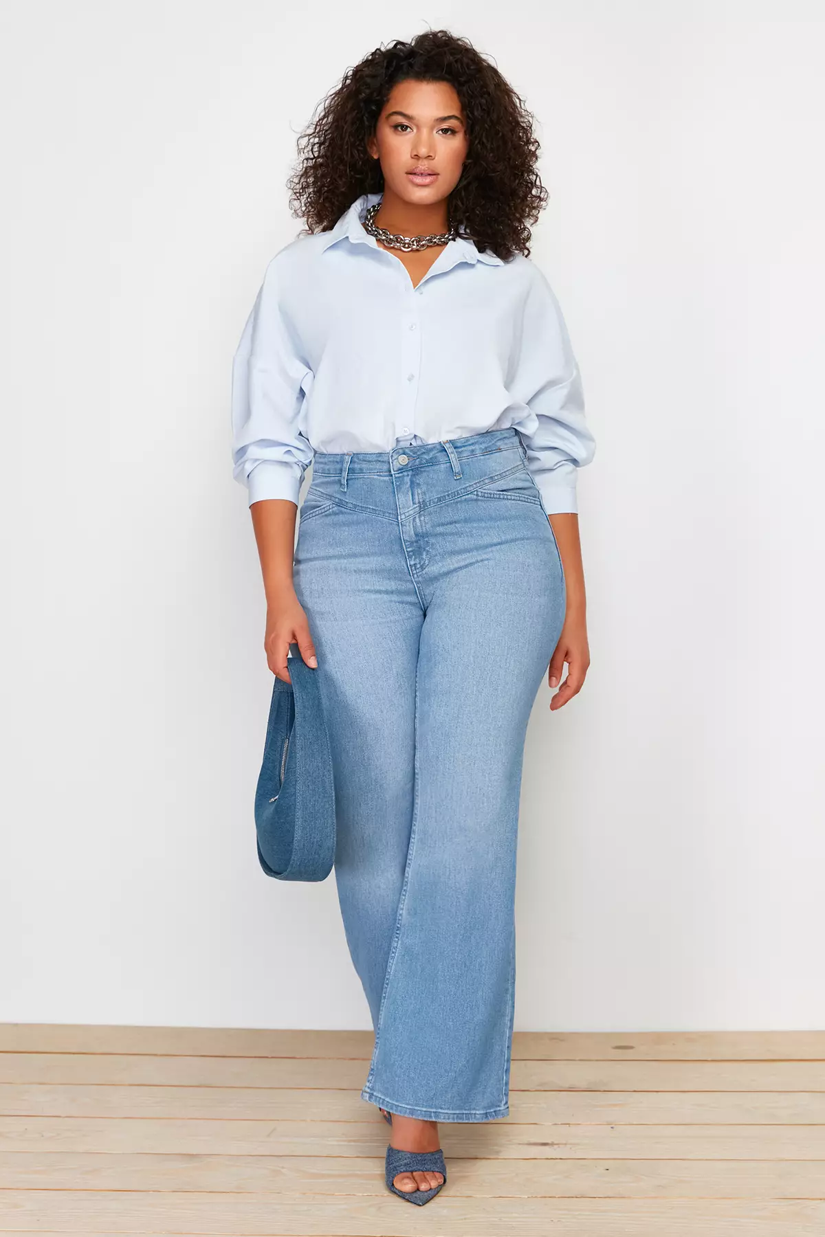 High Waist Comfort Stitch Detail Spanish Leg Flare Fit Jeans