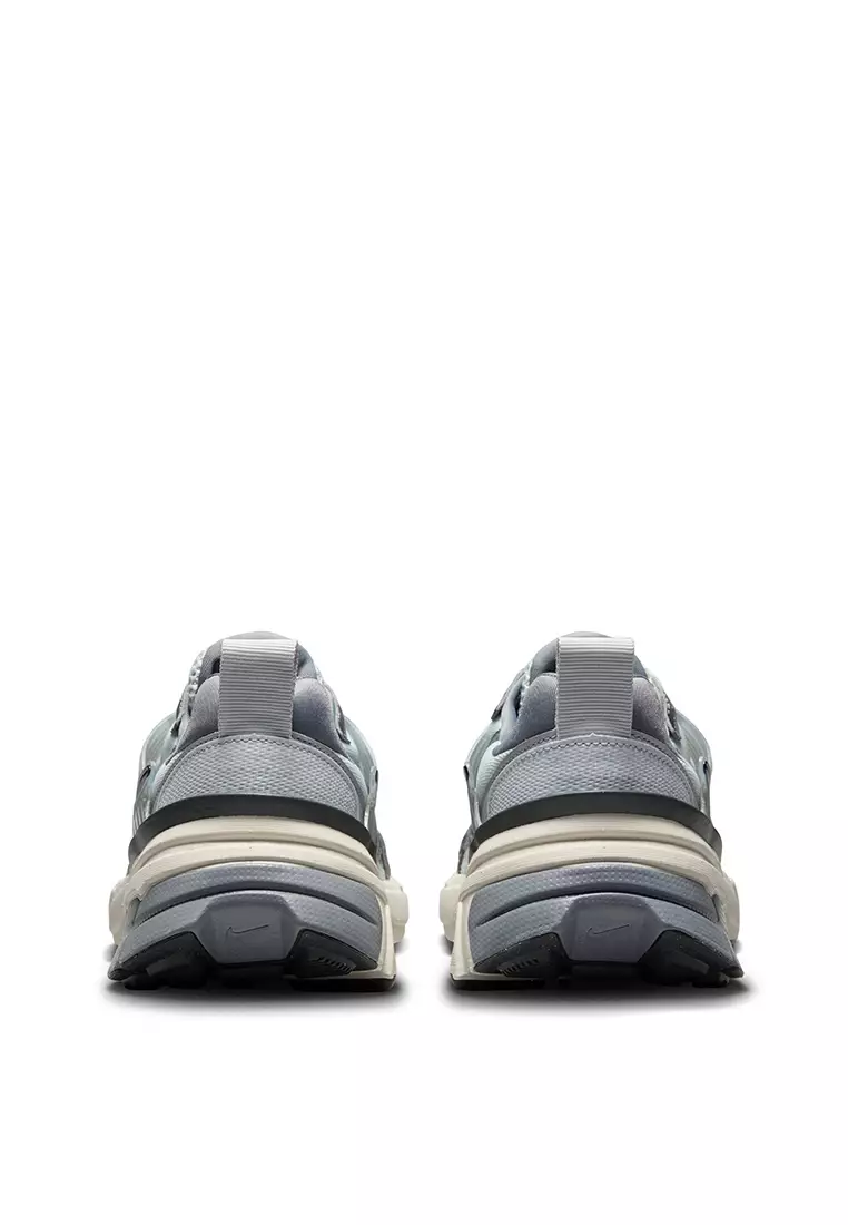 V2K Run Shoes with Reflective Accents