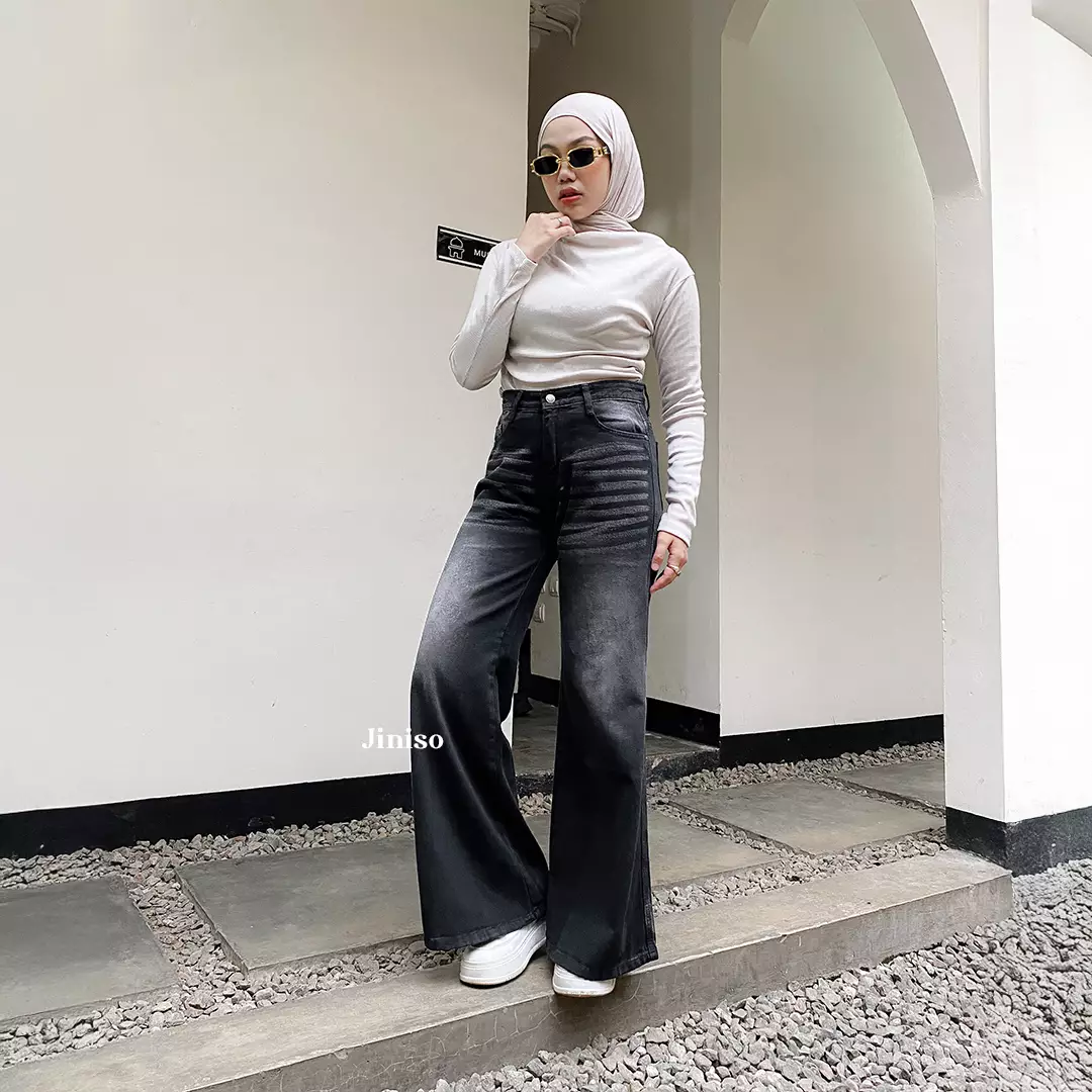 Highwaist Flare Cutbray Jeans 371 DAYOFF