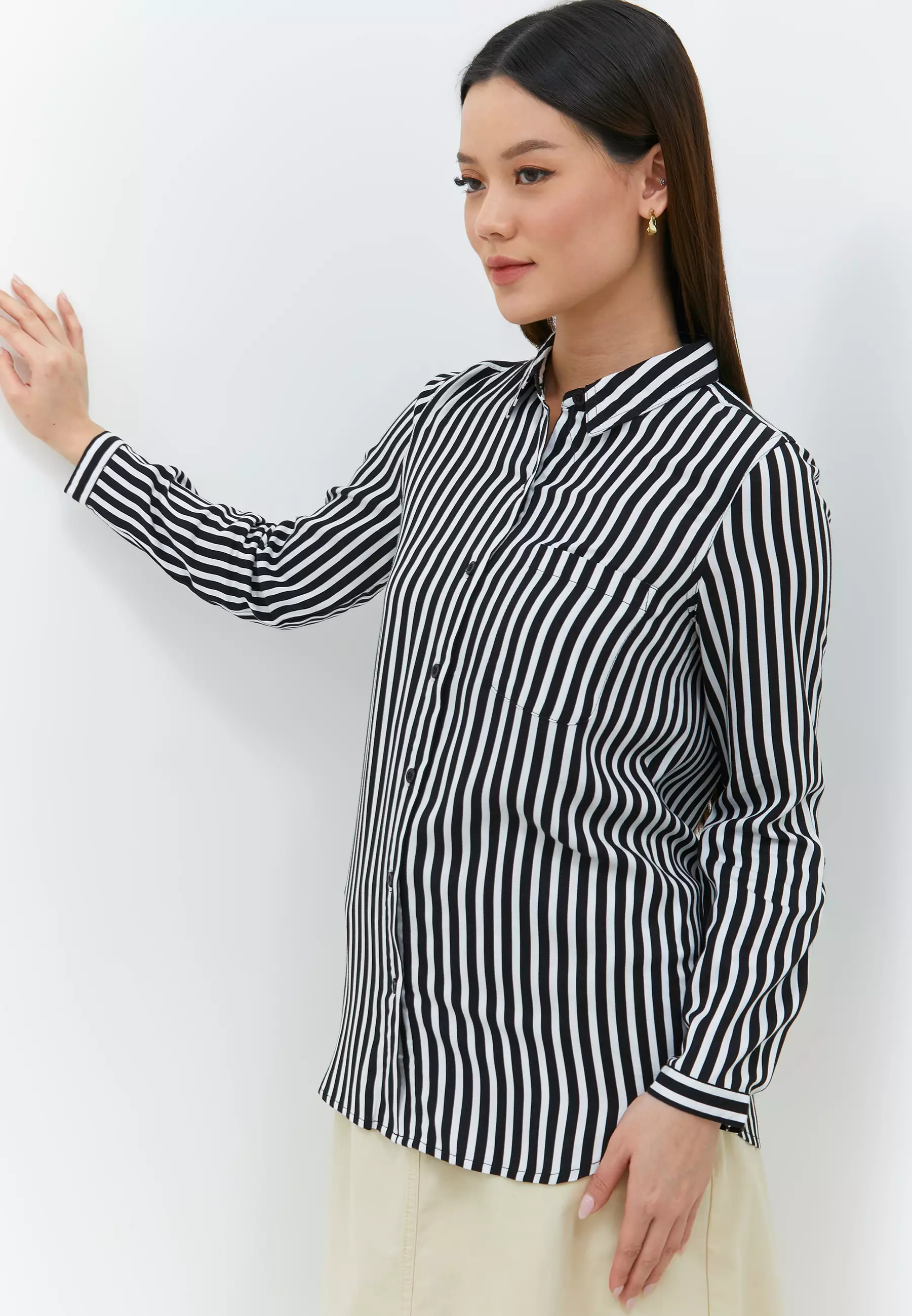Aemma Light Black Stripe Shirt (G.11656)