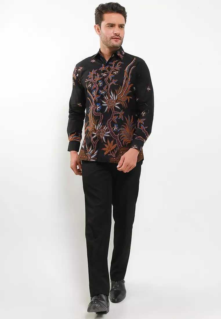 Jayadrata Black Kemeja Batik Premium Pria Slimfit Elegan